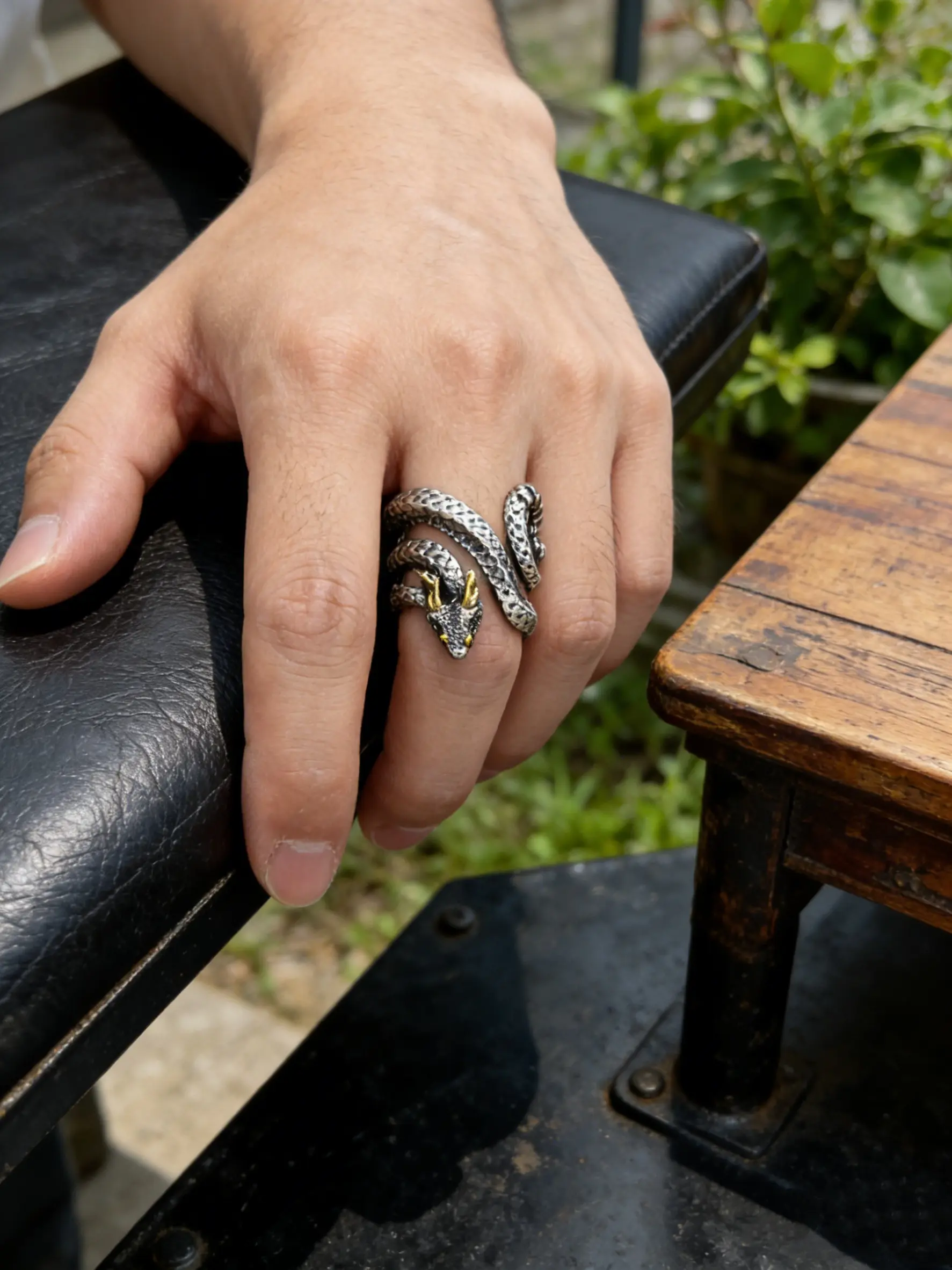 Vintage S-Shaped Snake Ring Adjustable Metal Design, Gothic Style Couple Finger Rings, Hip Hop Subculture Witchy Jewelry, Statement Rings, Dark Aesthetic Rings