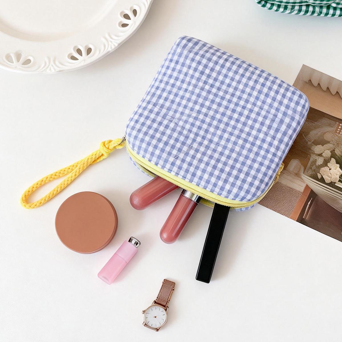 Plaid Pattern Makeup Bag,Portable Cosmetic Storage Bag with Zipper,Versatile Makeup Organizer Pouch for Travel & Daily Used, Makeup Brushes Organizer,Gifts For Women Plaid Pattern Makeup Bag,Portable Cosmetic Storage Bag with Zipper,Versatile Makeup Organizer Pouch for Travel & Daily Used, Makeup Brushes Organizer,Gifts For Women