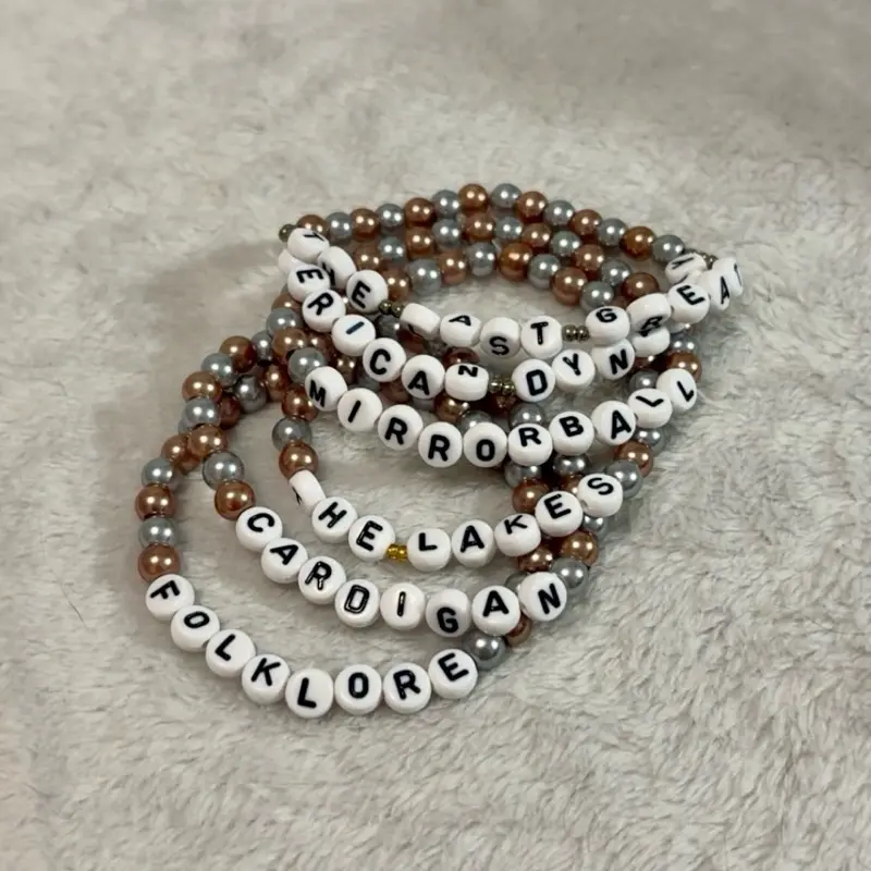 Friendship Bracelet - folklore