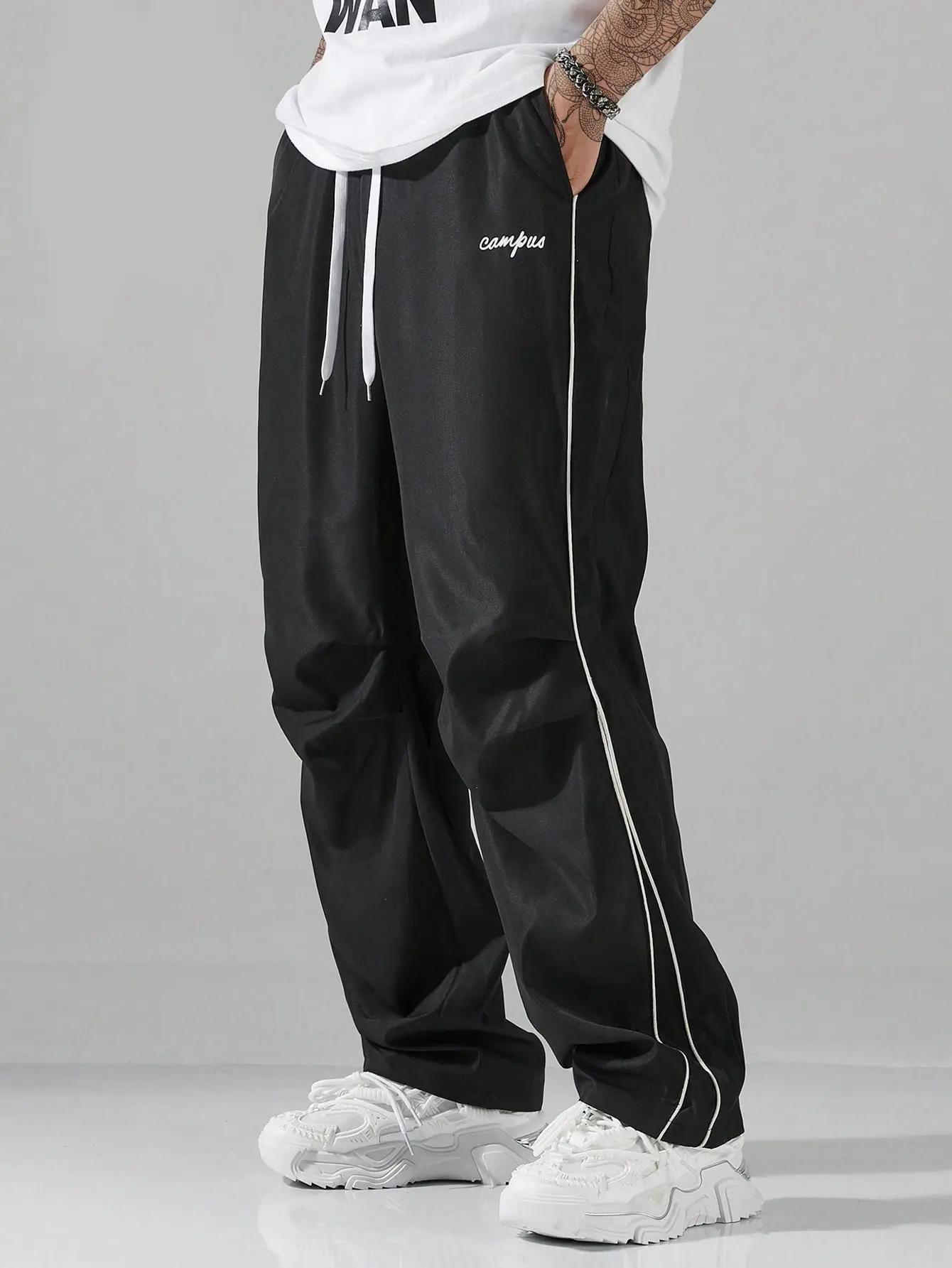 Men’s Fashion Spring/Autumn Straight-Leg Long Pants with Multiple Pockets — Versatile Casual Loose-Fit Sporty Style