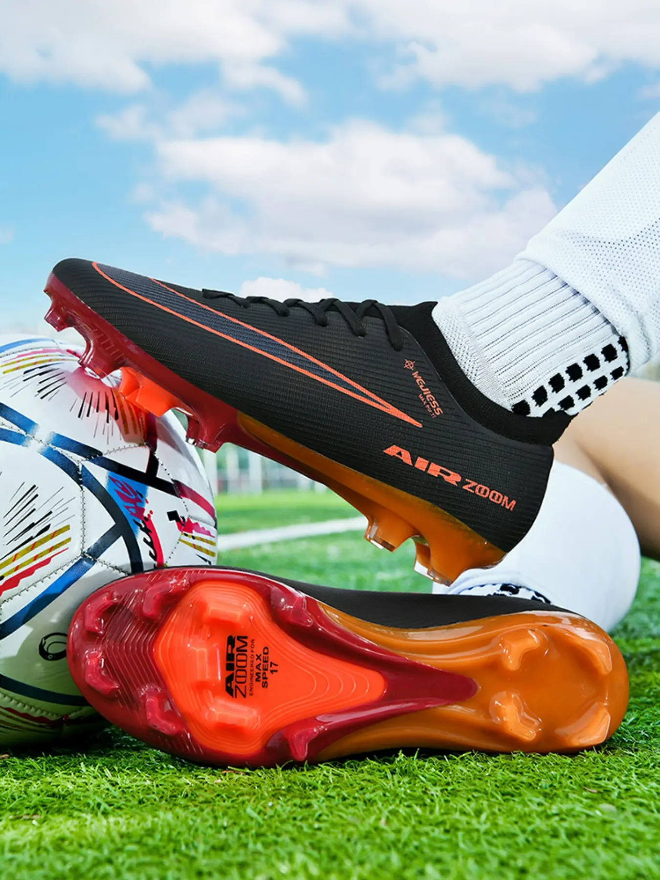 Unisex Seamless Football Cleats, Soccer Cleats, Football Boots, Anti-Slip Durable Outdoor Shoes, Sports Shoes, Athletic Shoes, Superior Grip and Ankle Support, High-End Fashion Design, Suitable for Teens, Students, Adults
