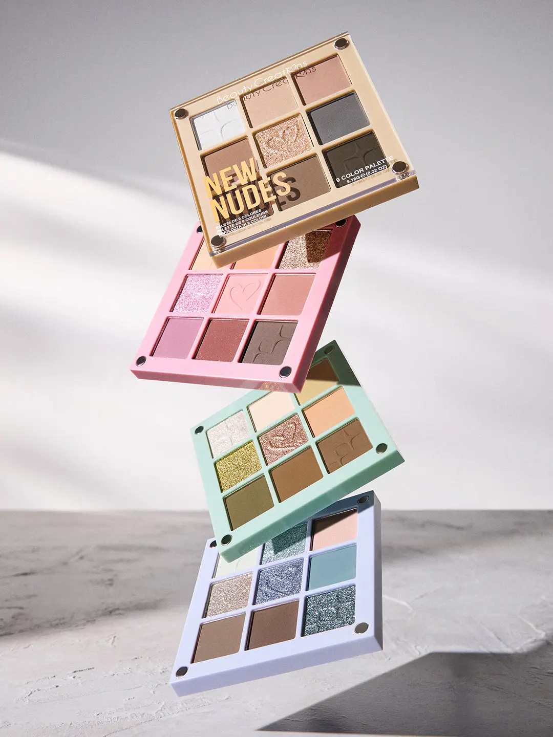 Magnetic Eyeshadow Palettes - Pearl, Smokey, Glitter, Shimmer Finishes, Ideal for Lid Makeup Application (Beauty & Personal Care Essential)