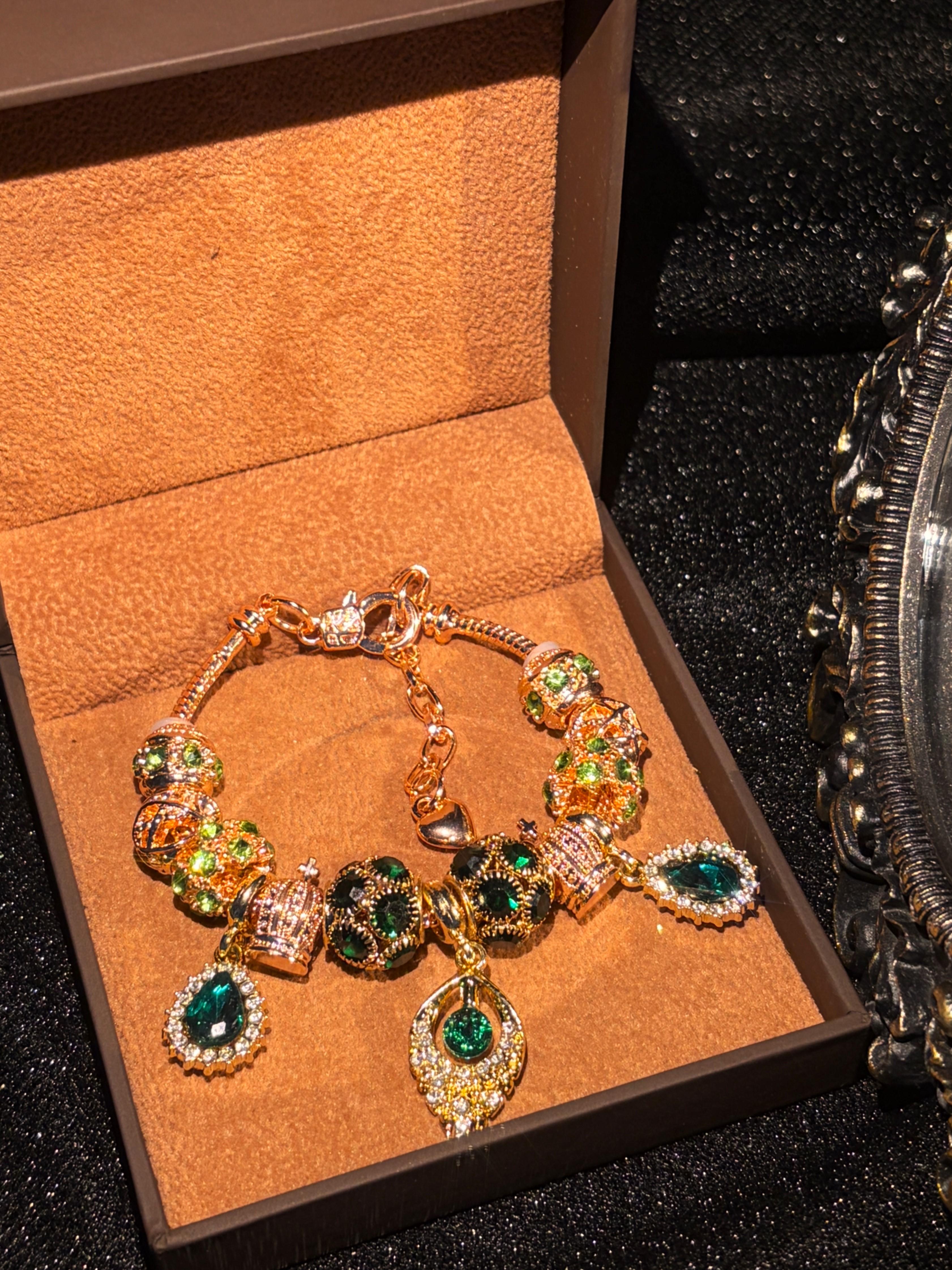 Women's Peacock Feather Charm Bracelet - Rose Gold-Tone Chain, Sparkling Green Crystal Beads, Vintage Elegant Costume Jewelry Gift Women's Peacock Feather Charm Bracelet - Rose Gold-Tone Chain, Sparkling Green Crystal Beads, Vintage Elegant Costume Jewelry Gift