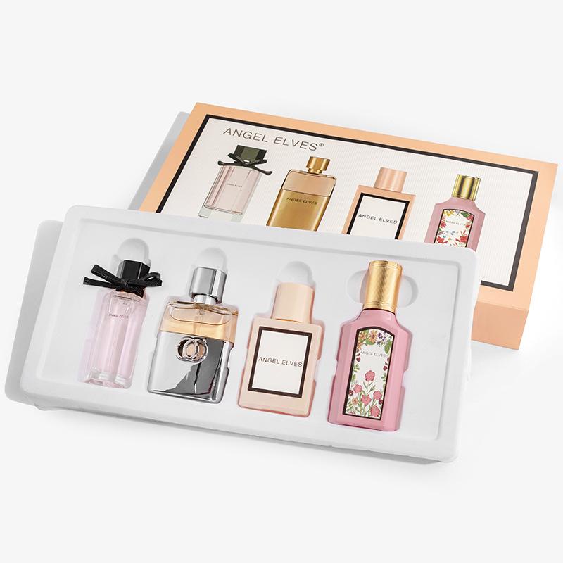 Women’s perfume, a natural spray with a sweet scent—rich yet refined, featuring notes of lily of the valley, gardenia, orange blossom, and sandalwood; long-lasting fragrance