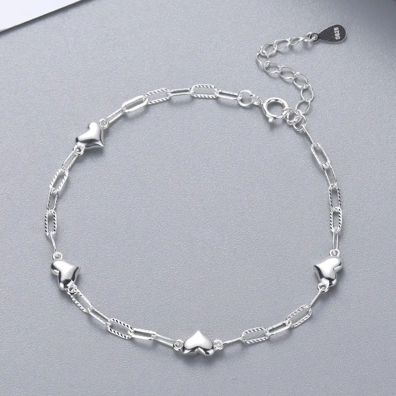Women's Fashion Metal Coating Heart-Linked Bracelets & Bangles - Electroplated Minimalist Ins-Style Female Wrist Jewelry for Daily Matching, Silver Hardware Bracelets & Bangles, Heart Chain Accent Bracelets & Bangles, Silver Heartwear Bracelets & Bangles