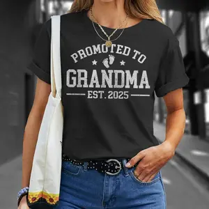 Promoted To Grandma Est 2025 Grandparents Baby Announcement T-Shirt, Pregnant Reveal Party Gift, Grandma-to-be T-Shirt, Expecting Nana Tee, First Time Grandma Tee, Gift for Mom, Mama Nana Gigi Mimi Shirt, Nana-to-be Gift, Women's Shirt, Gift for Her