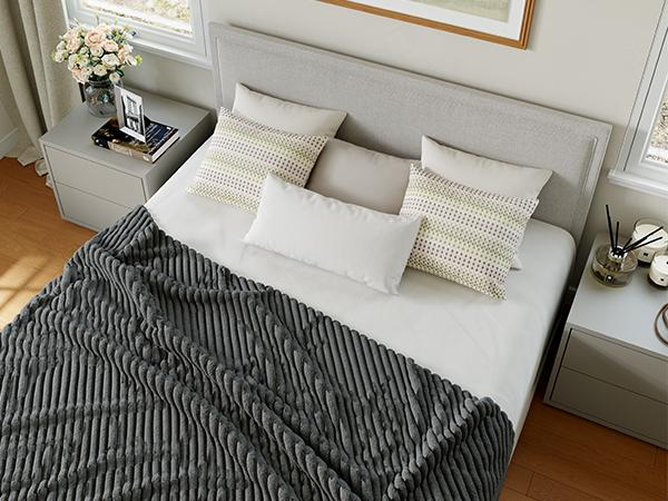 Ultra-Soft Blanket Modern Luxury Living Room Sofa Throw Winter Warmth Thickened Leisure Blanket,Holiday Haul