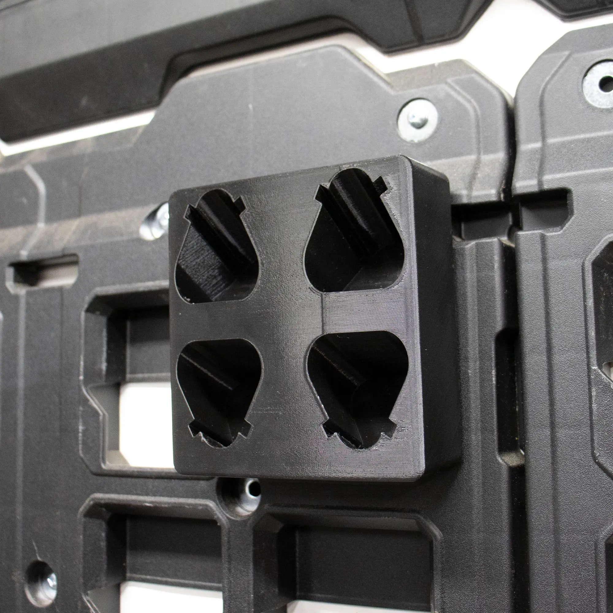 Packout Wall M12 Battery Holder Quad Mount (Large and Small Batteries)