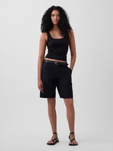 9" Low Rise Linen-Blend Trouser Shorts Color Black