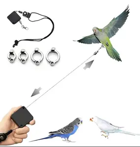Outdoor ultralight flight rope for parrots, automatic retractable leash, won't hurt feet or prevent bites during flight.