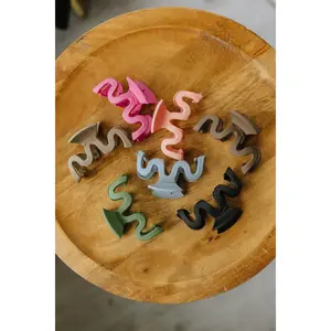 Bethanie Matte Claw Clip