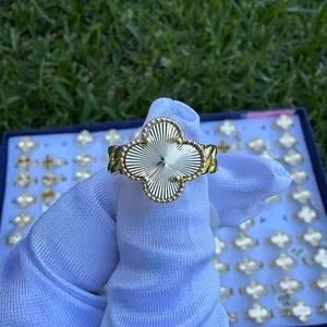 Clover Ring Gold Plated Elegant Floral Design for Women's Fashion Jewelry
