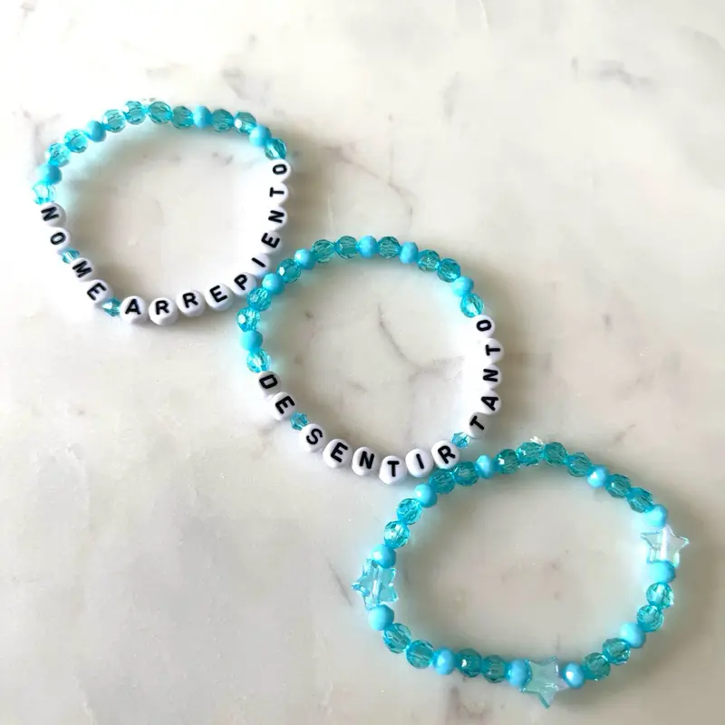 KG No Me Arrepiento De Sentir Tanto Bracelets