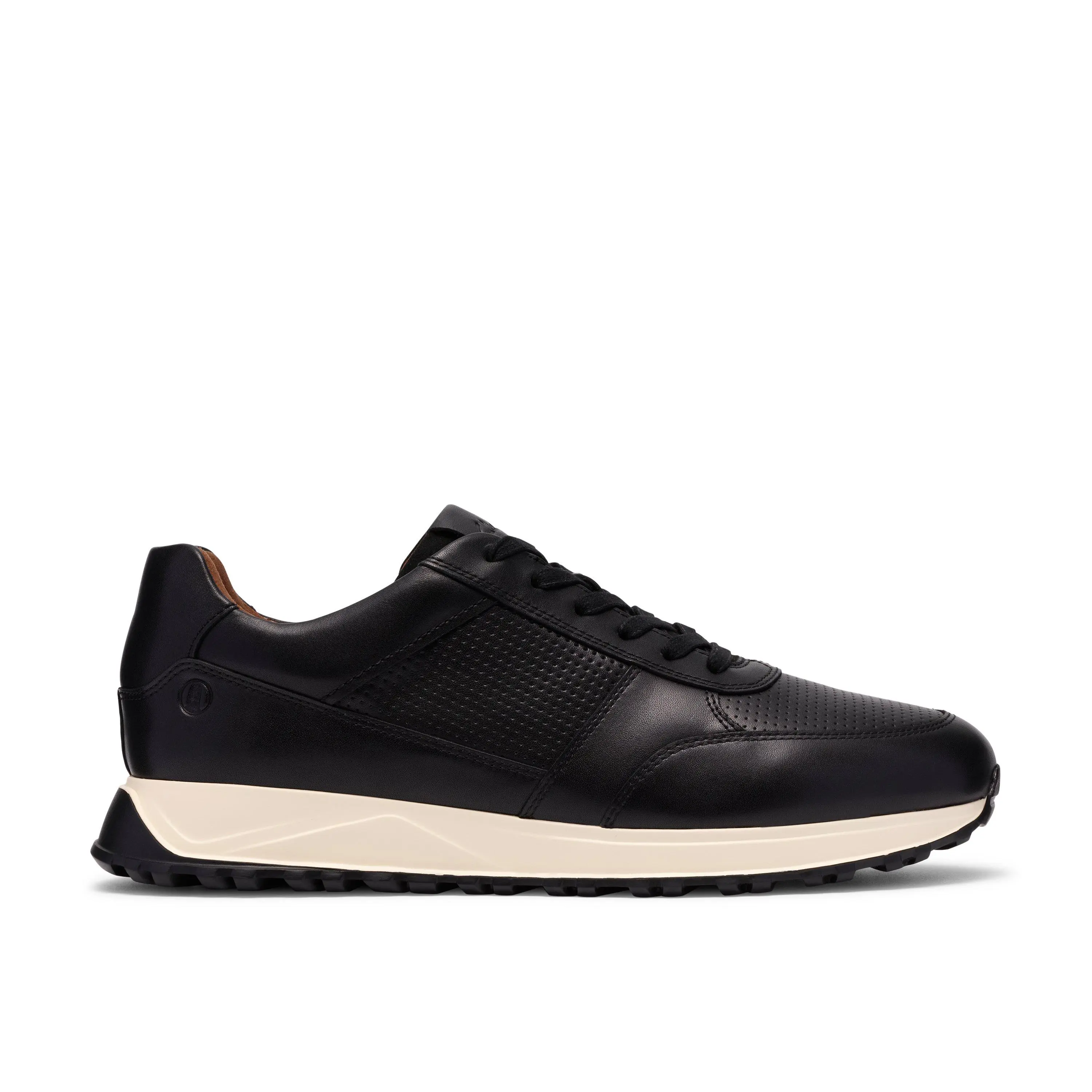 Clarks Mens Radwell Tie Sneakers Clarks Mens Radwell Tie Sneakers