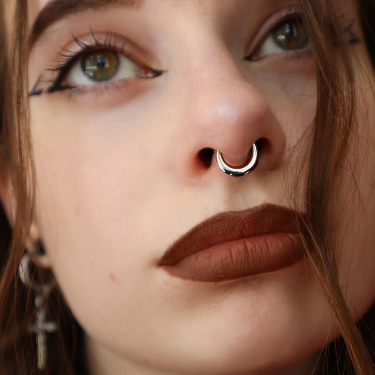 OUFER 16G Chunky Bubble Hinged Segment High Polish Nose Septum Daith Ring in Silver, Gold, Rose Gold & Black - 316L Stainless Steel