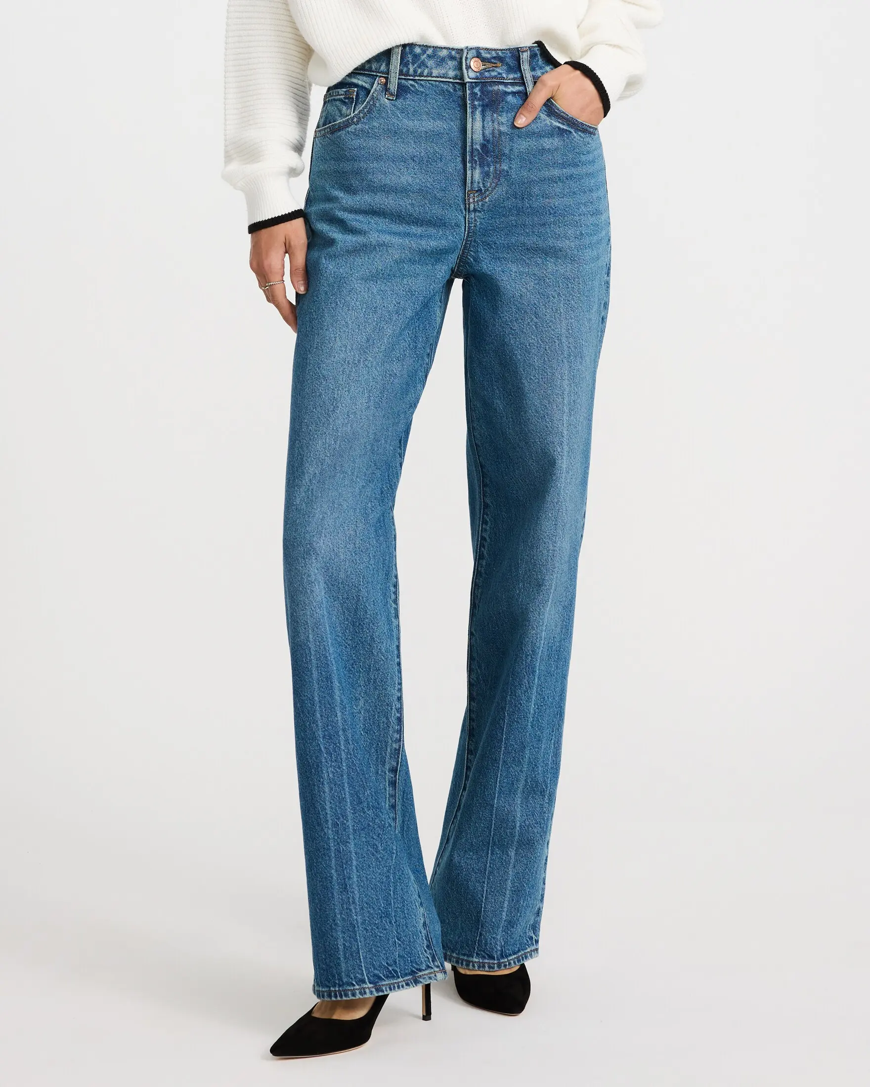 Express High Waisted Relaxed Straight Medium Wash Jeans