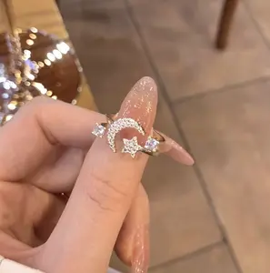 Chic Star & Moon Rhinestone Ring - Vintage-Inspired, Perfect for Daily Wear or Parties, Eid, Ideal Ramadan Gift, Retro Style, Simple Style Style