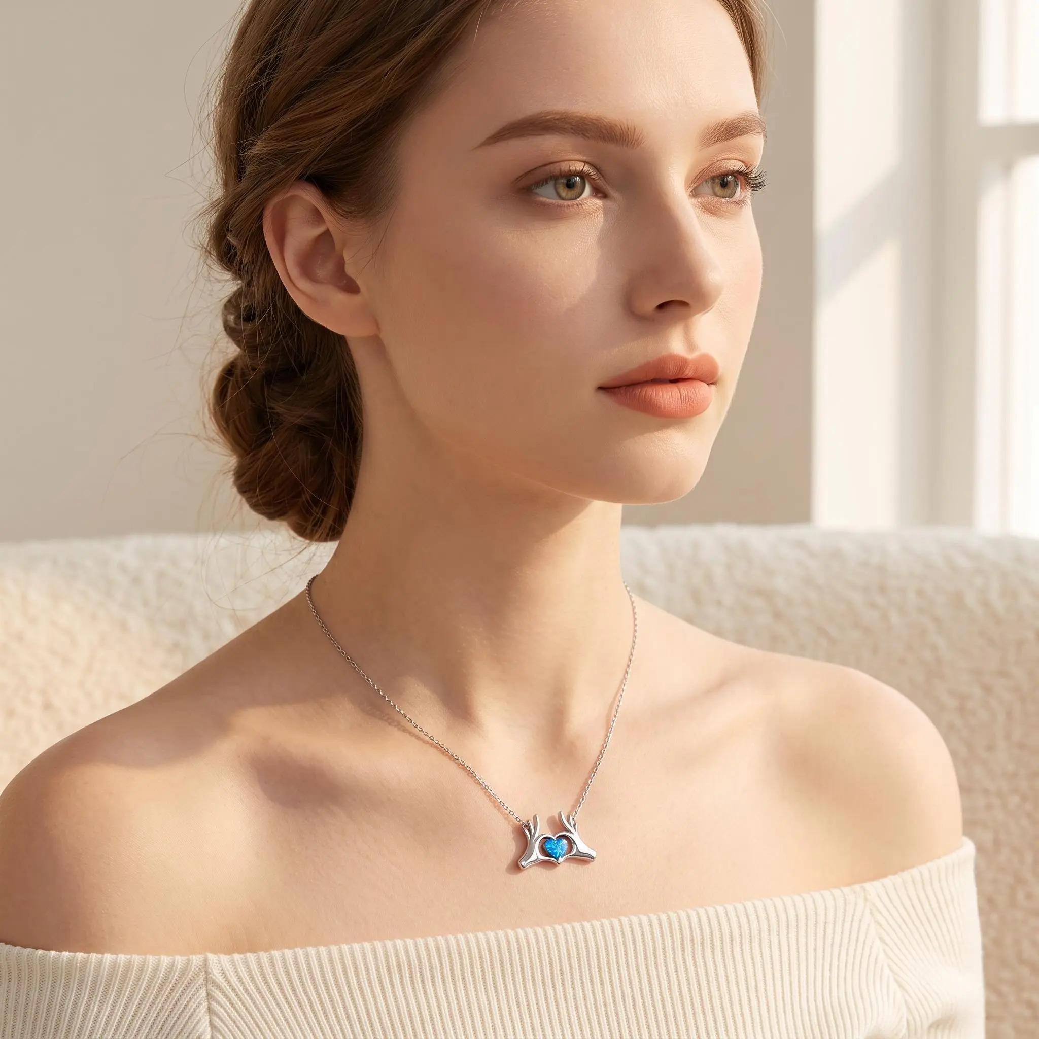 Elegant Silver Heart-Shaped Deer Antler Pendant Necklace - Unisex Love-Themed Daily Jewelry, Ideal Gift for Mother, Fashion Costume Necklaces Accessory