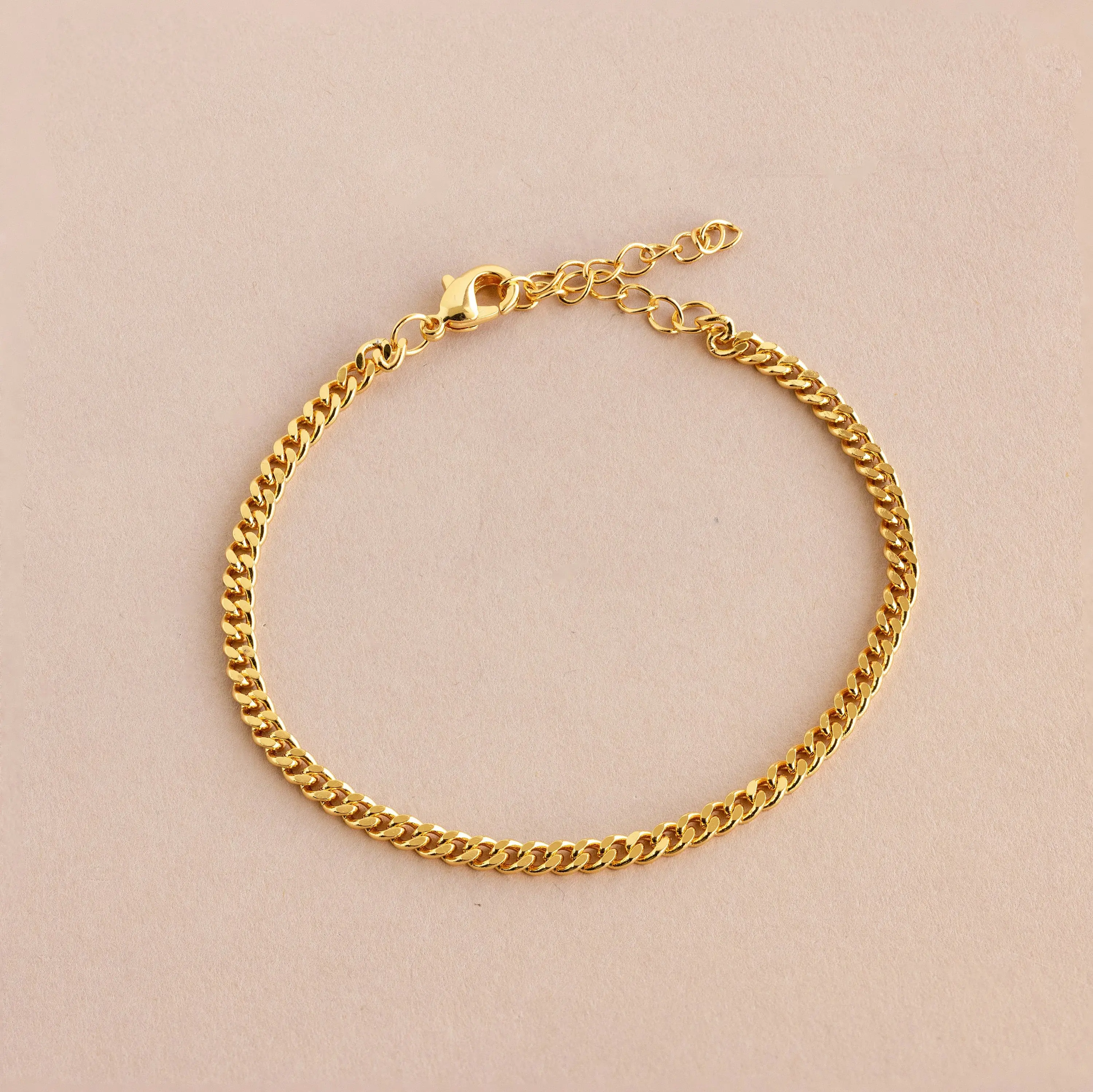 Curb Chain Bracelet by Caitlyn Minimalist - Dainty Curb Link Bracelet in Gold & Silver - Everyday Minimalist Jewelry - Gift for Her