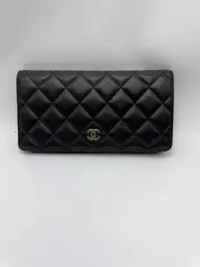 Pre-owned CHANEL Classic Black Quilted Lambskin Wallet with Silver CC Hardware
