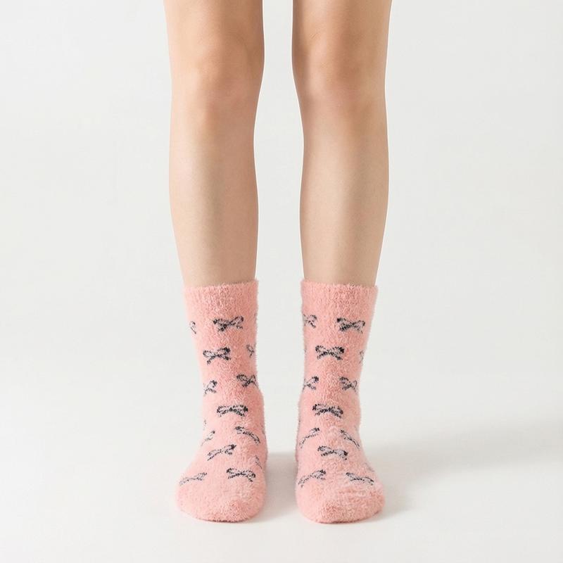 KatchMe Women's Lovely Heart-Shaped Smooth Fluffy Thermal Mid-Calf Socks, Cozy Multi-Pack Basic Socks for Fall & Winter, Vibrant 5-Pack Fuzzy Socks