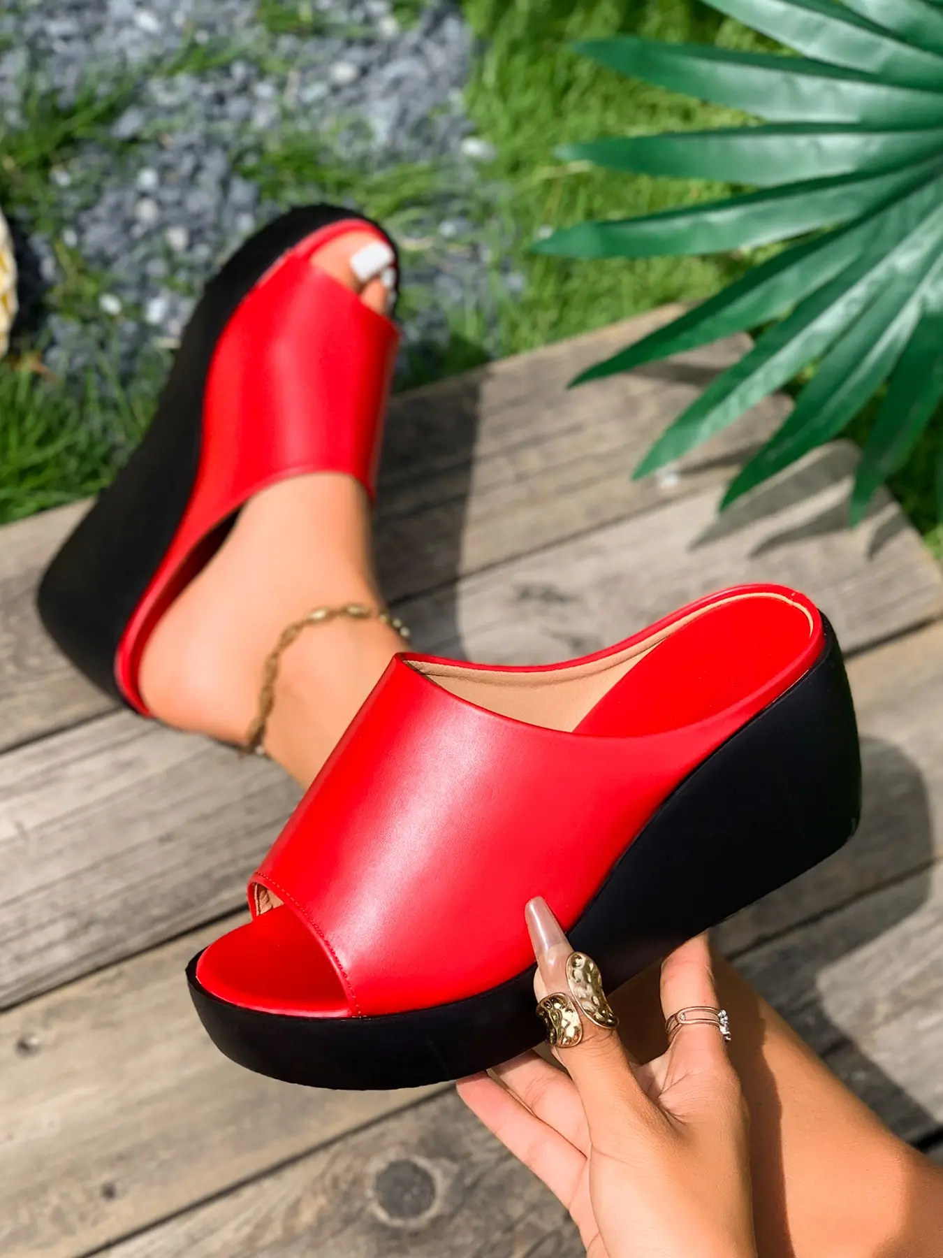 The new wedge-heeled fishmouth, Summer Wedges, Stylish Footwear, one foot without heel and open toe, European and American style Fashion casual ladies high-heeled Rubber Women sandals are suitable for holiday, commuting and dating everyday