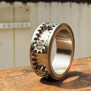 Meraki Stainless steel mechanical wind rotating anxiety-relief ring, suitable for gifting to boyfriends or brothers, wearable in various life scenarios