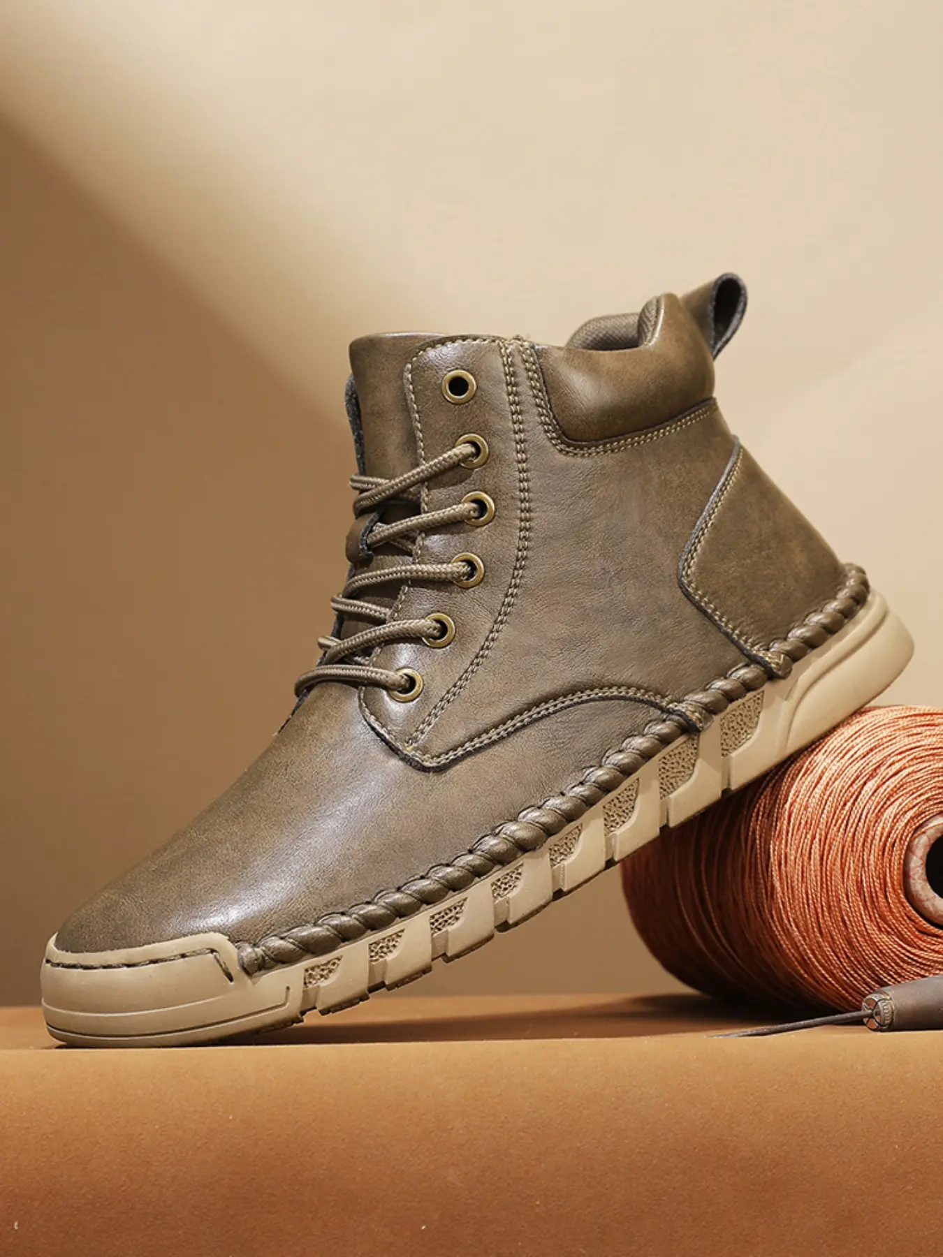 Men's Handmade Leather Mid-Calf Casual Boots, Cowhide Boot, Fashionable Versatile Rubber Sole, Anti-Slip Wear-Resistant, Ideal for Fall & Winter Outdoor Activities, Footwear