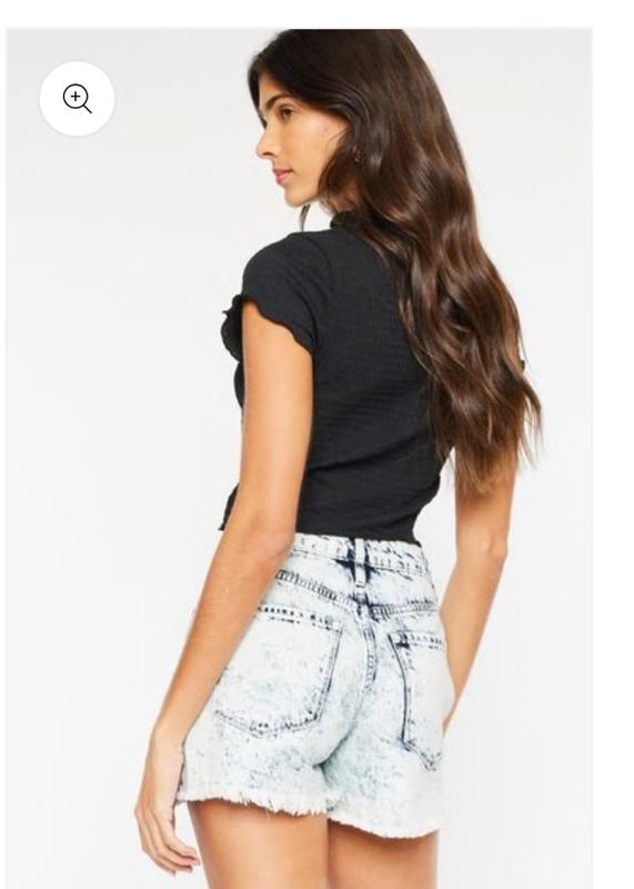 Kancan shorts https://blossombeautiesboutiques.myshopify.com/products/kancan-full-size-distressed-high-waist-denim-shorts