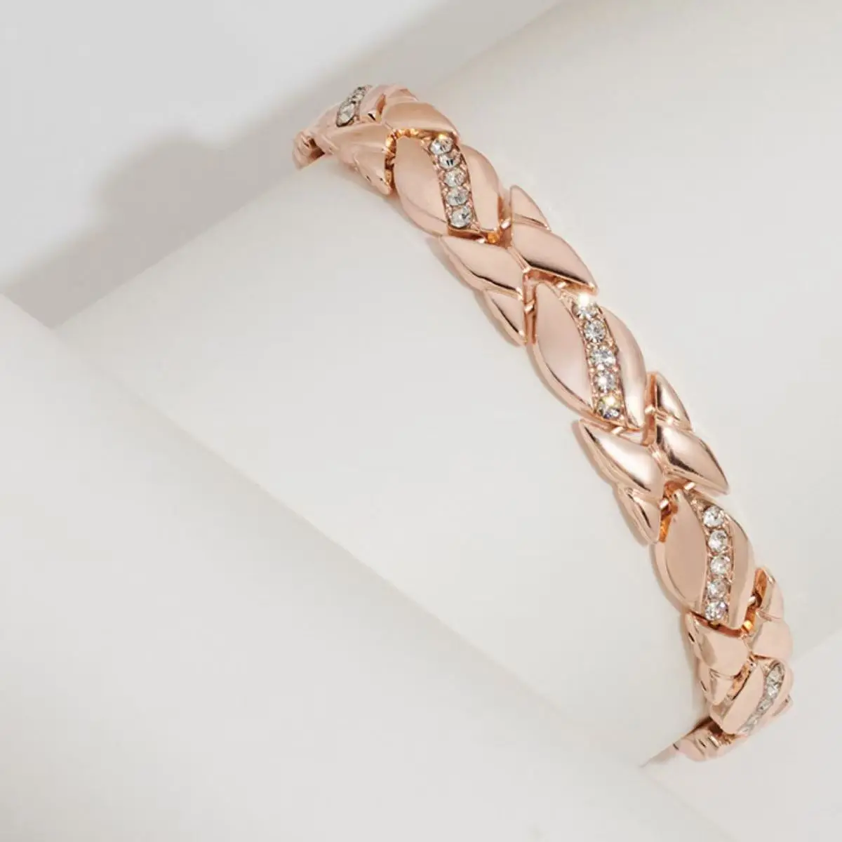 Energy Magnet Bracelet for Women, Magnetic Bracelet, Eco-Friendly Alloy Bracelet with Sparkling Rhinestones, Ladies' Wristband for Women, Ideal Gift