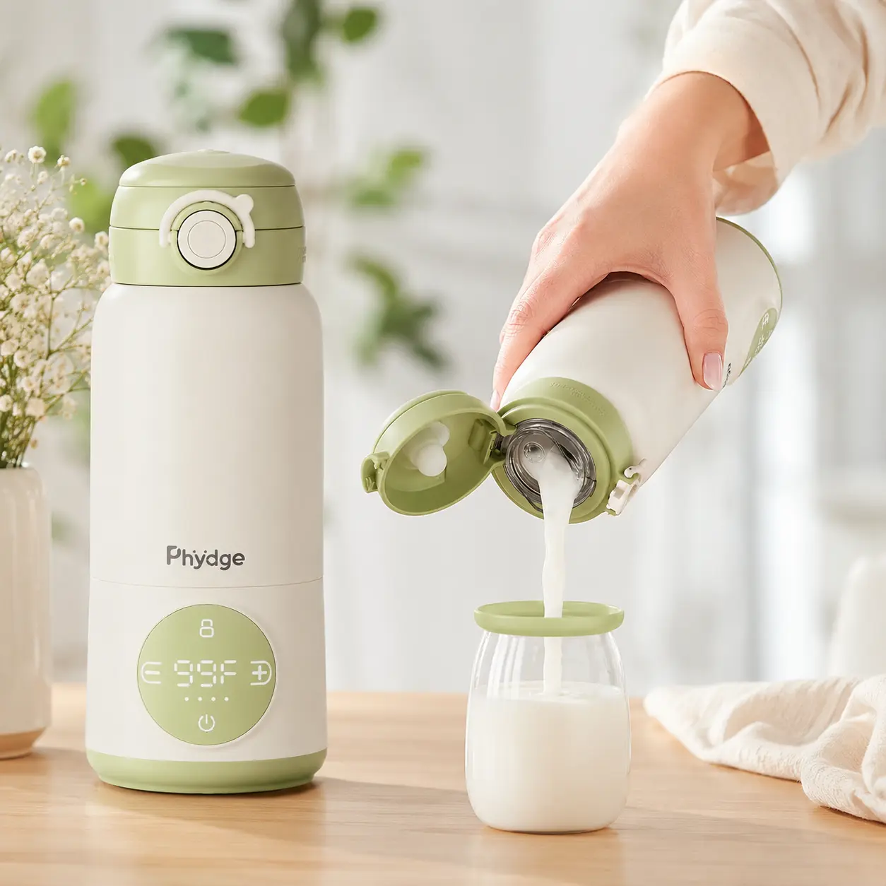 Portable Bottle Warmer for Travel, 15oz Capacity Portable Milk Warmer for Baby, Formula, Breast Milk & Water, On The Go Bottle Warmer with Long Battery Life, Even Heating, Precise Temperature Control
