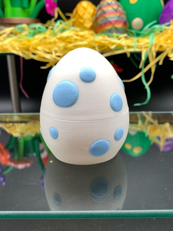 3D Printed Dinosaur Egg with Articulating Dinosaur Easter Decoration