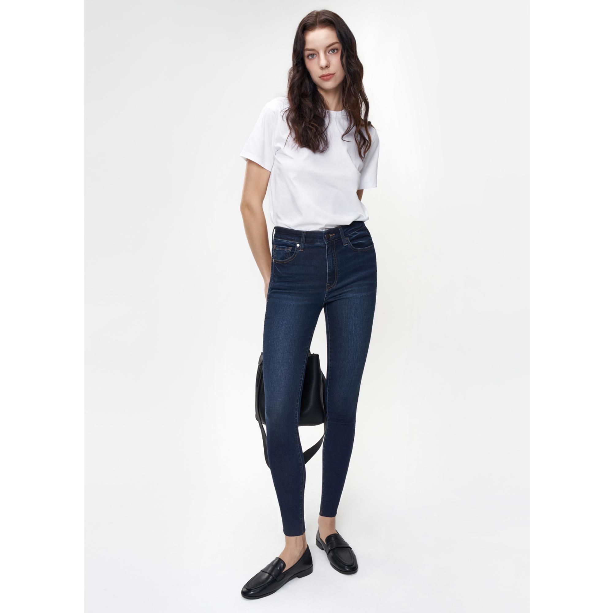 GENUWII Blue High Waisted Jeans - No-Gap Tummy & Booty Lift - Stretchy Figure-Flattering Jeggings - Comfy Street Style GENUWII Blue High Waisted Jeans - No-Gap Tummy & Booty Lift - Stretchy Figure-Flattering Jeggings - Comfy Street Style