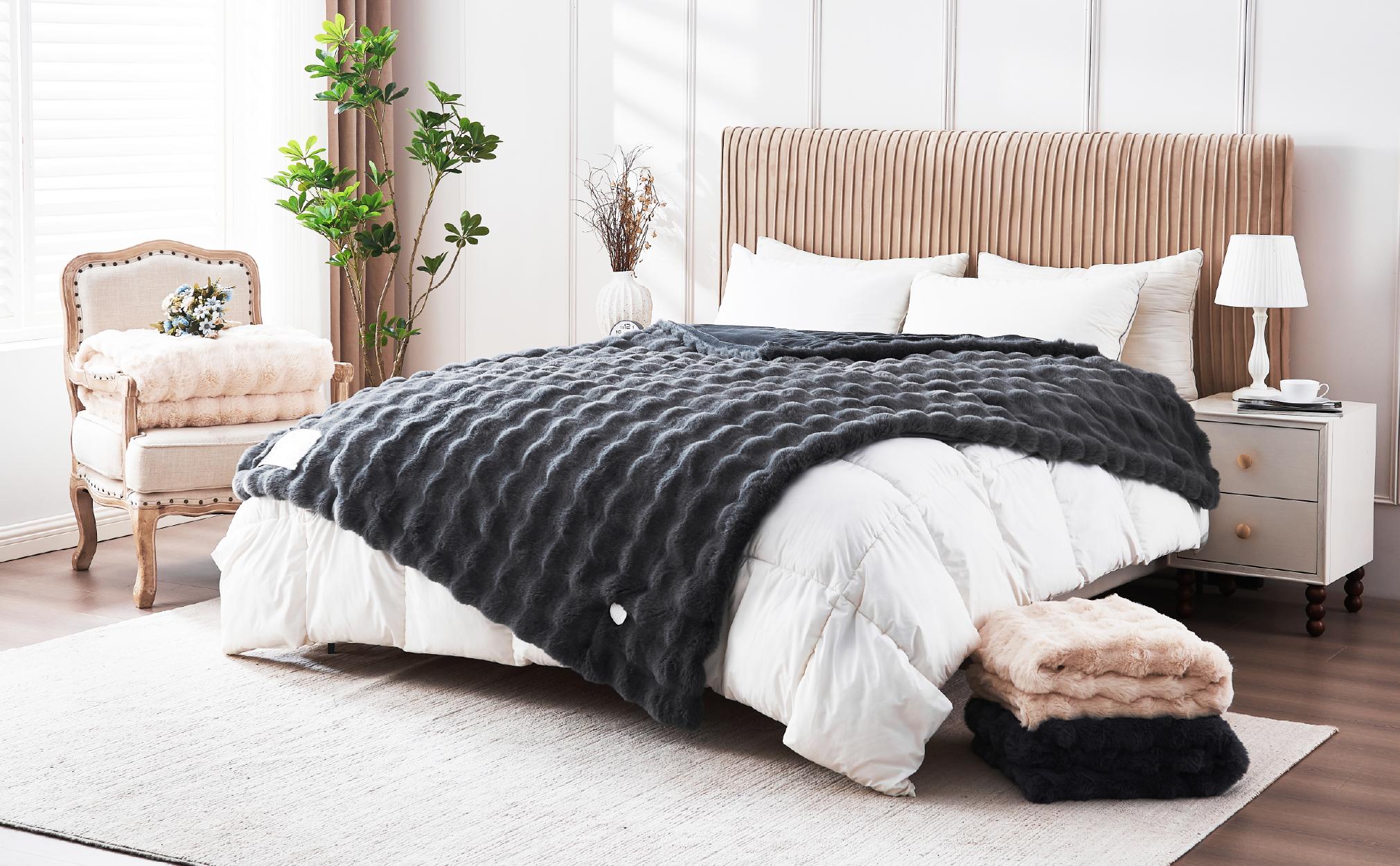 NuzzleLoom-Heated Blanket Throw, Fast Heating Electric Blanket Ultra-Soft Faux Rabbit Fur with 5 Heat Levels & 5H Auto Shut-Off, Overheat Protection, Machine Washable