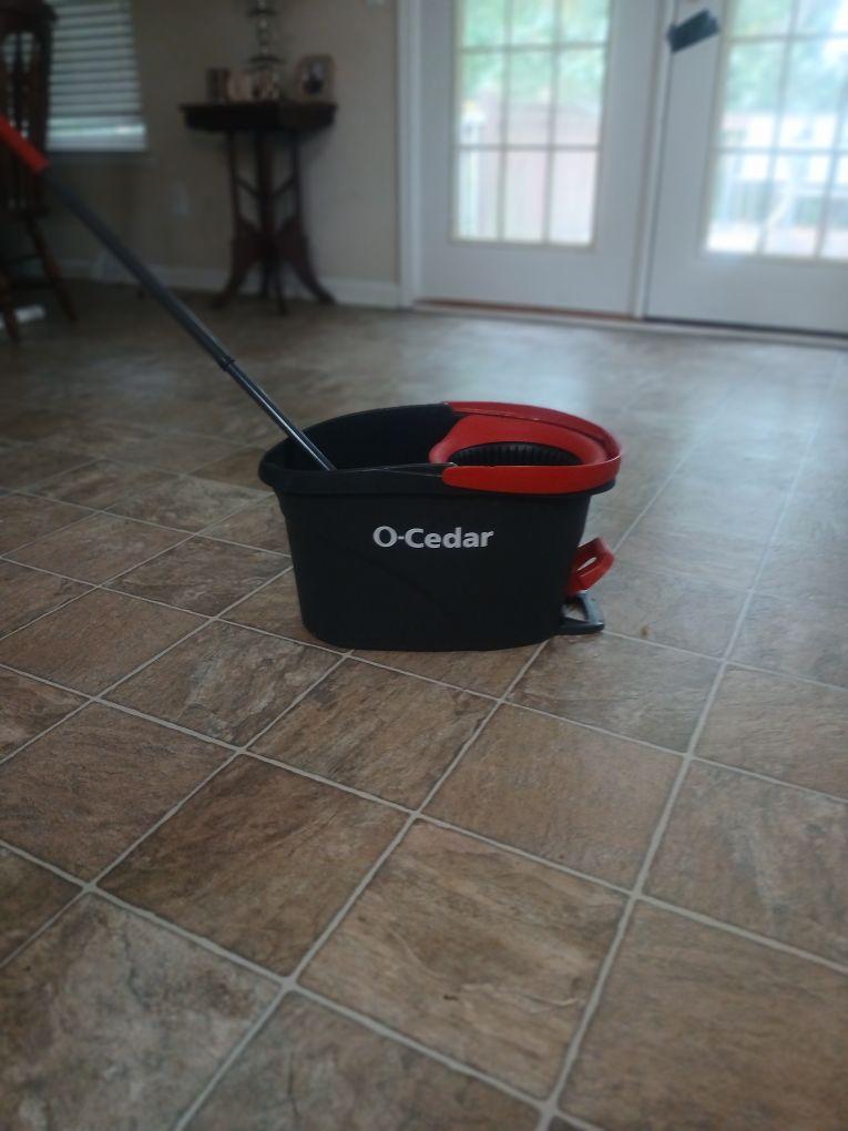 This O CEDAR mops are my absolute favorite. i have not used another mop since and i also have an extra mop and bucket for the house i clean.  My walls and door stay shiny with this mop. I couldn't recommend a more durable, cheap and easy mop to clean with