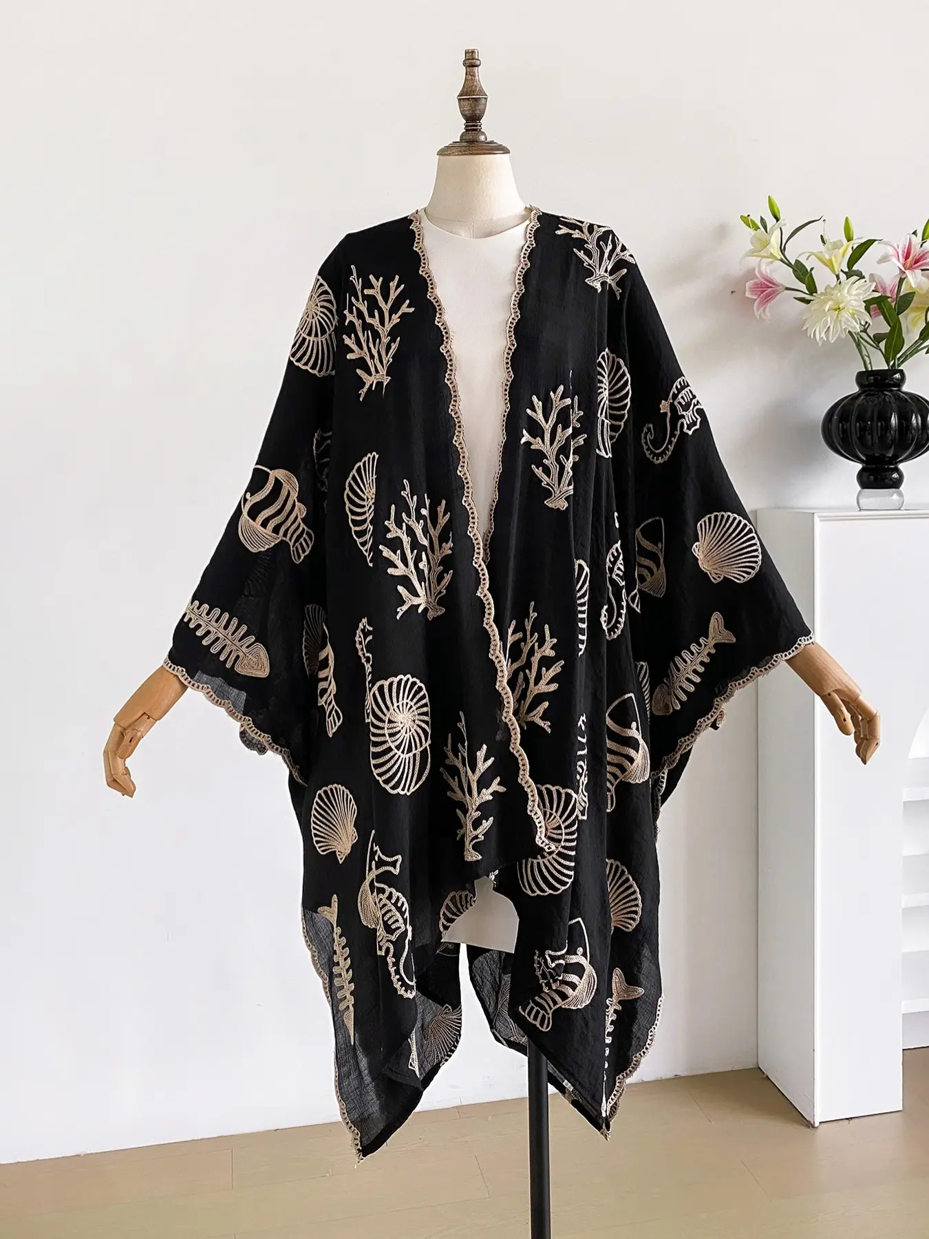 Boho Ocean Embroidered Split Scarf, Loose Fit, Elegant Style, All Seasons, Perfect for Beach Vacations, Commuting, Dates
