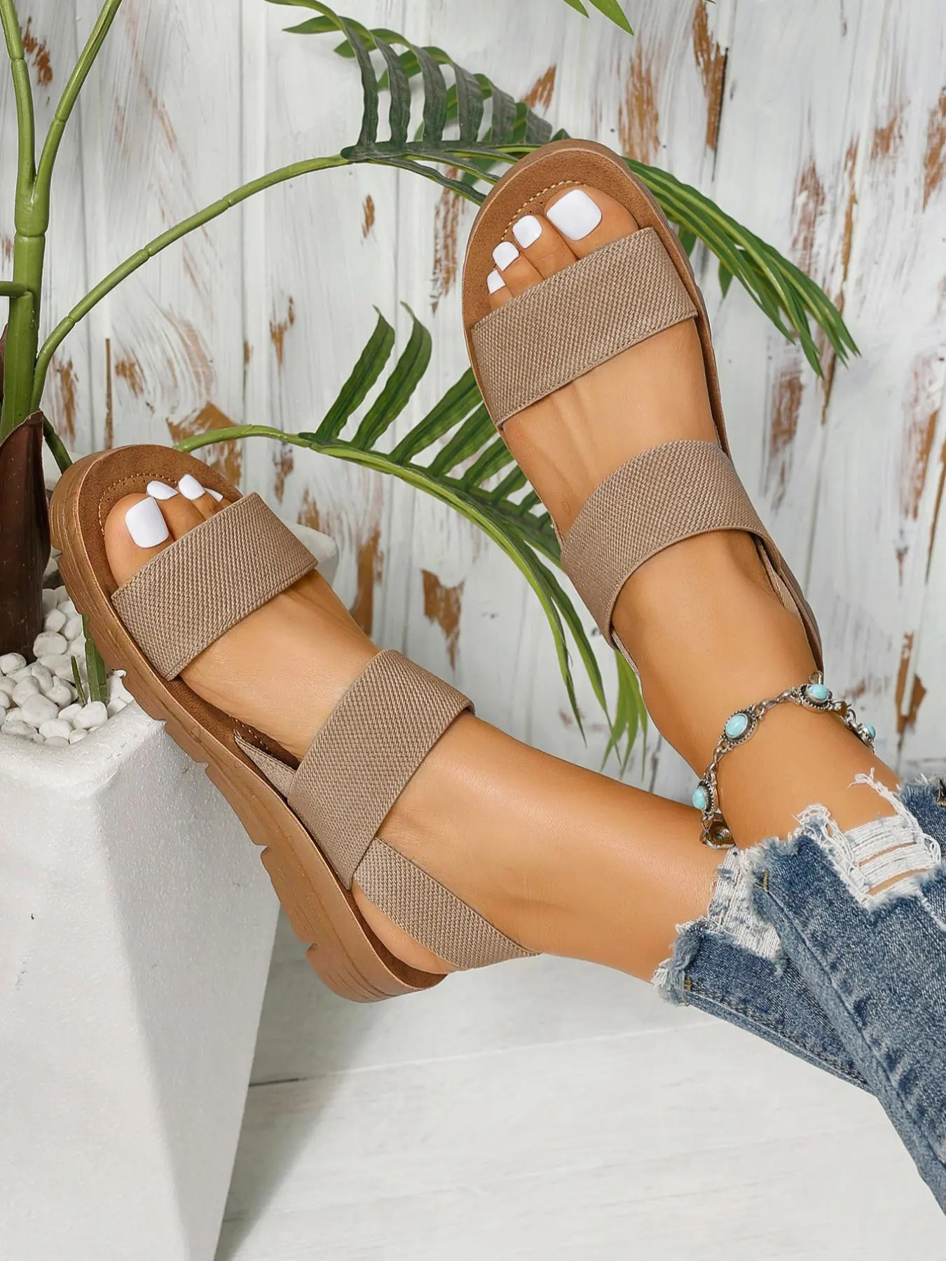 Women's Summer 2024 Fashionable Slip on Flat Wedge Sandals, Casual Comfortable Lightweight Sandals for Beach Party, Simple Comfortable Shoes for Indoor and Outdoor, Casual Fashion Footwear, Casual Comfy Sandals
