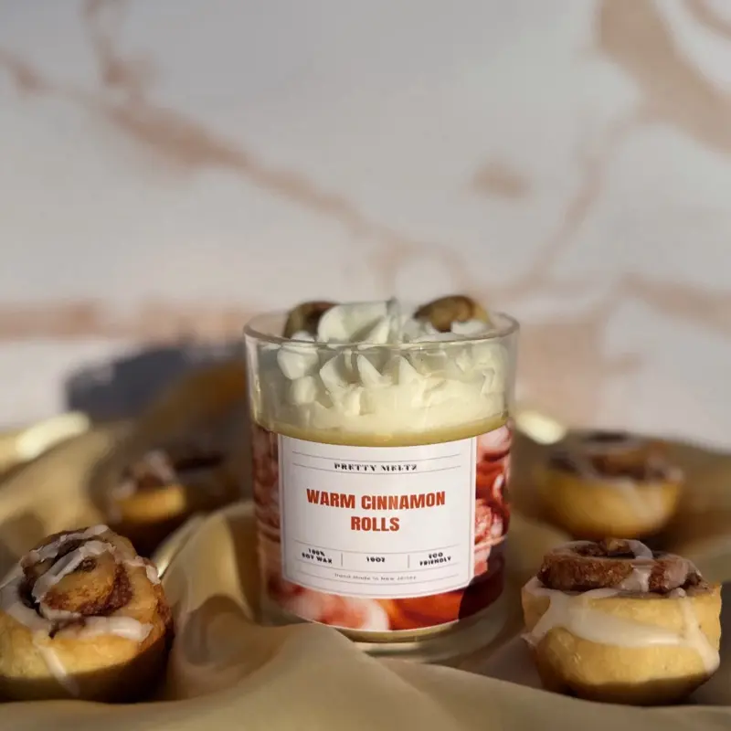 Cinnamon Roll Candle