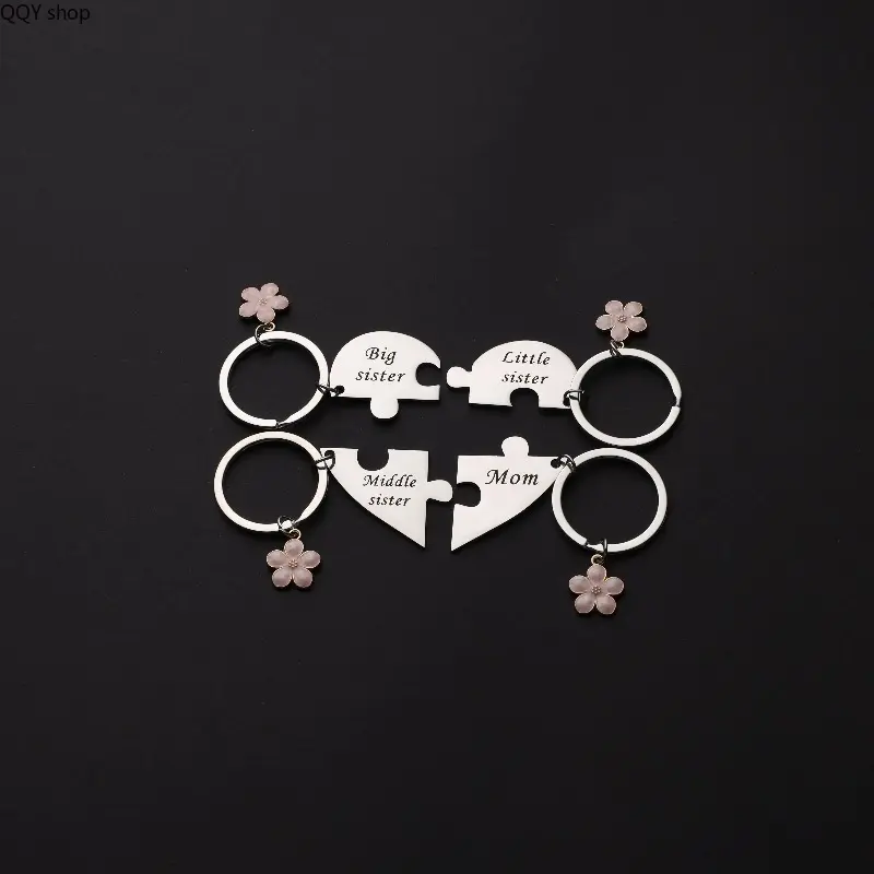 【Summervibes】4Pcs Family Matching Keychains, Sweet Mom Daughter Sister Bond Key Ring Set, Sentimental Meaningful Family Jewelry Charm, Lovely Keepsake Gift Choice for Mother's Day, Birthday, Christmas & Daily Surprise Presents