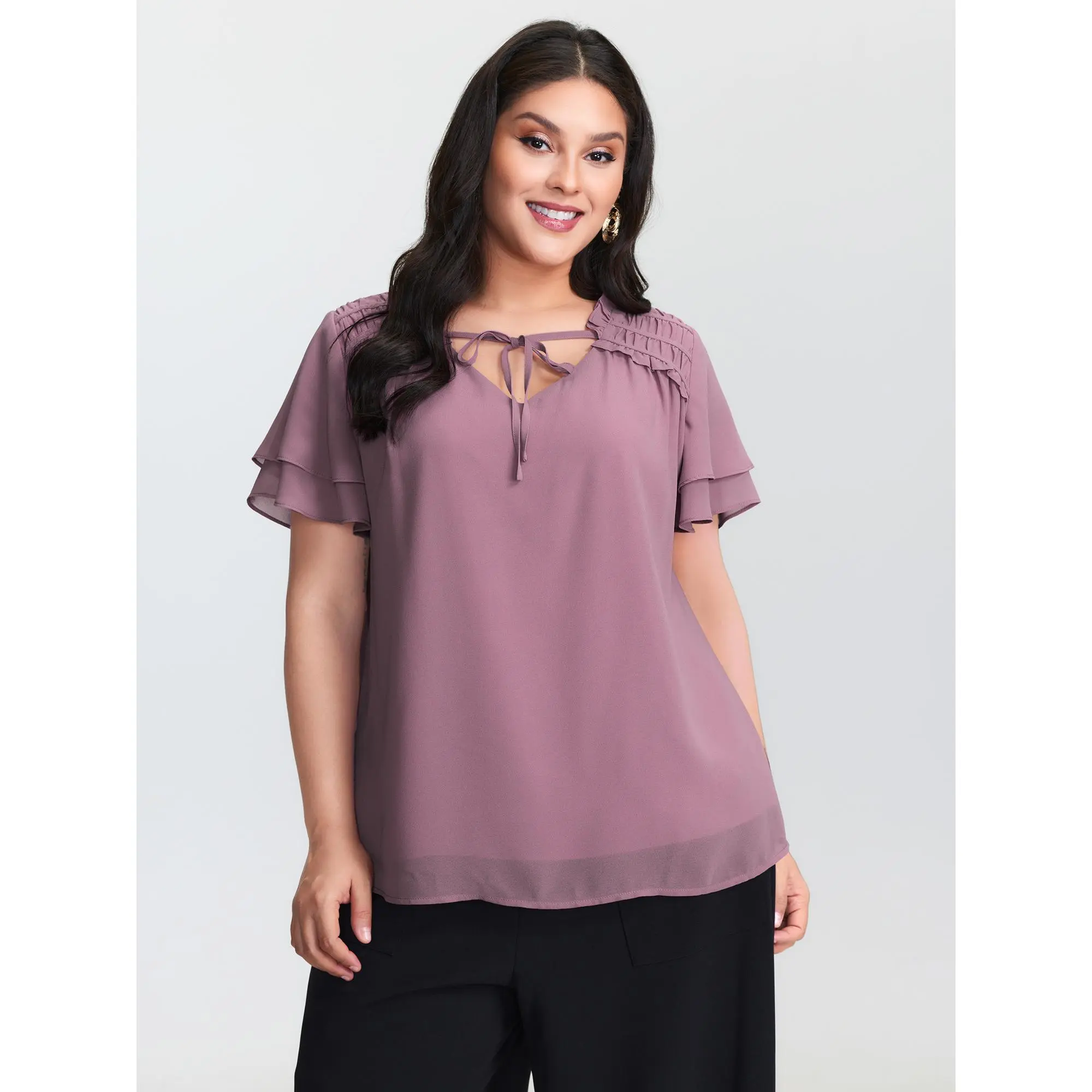 【Summer Turn-Up】【Neck-Lengthening】BlOOMCHIC Plus Size Ruffled Detail Neck Tie Layered Sleeve Blouse [M-6X] 2026 Summerfinds Fit Womenswear