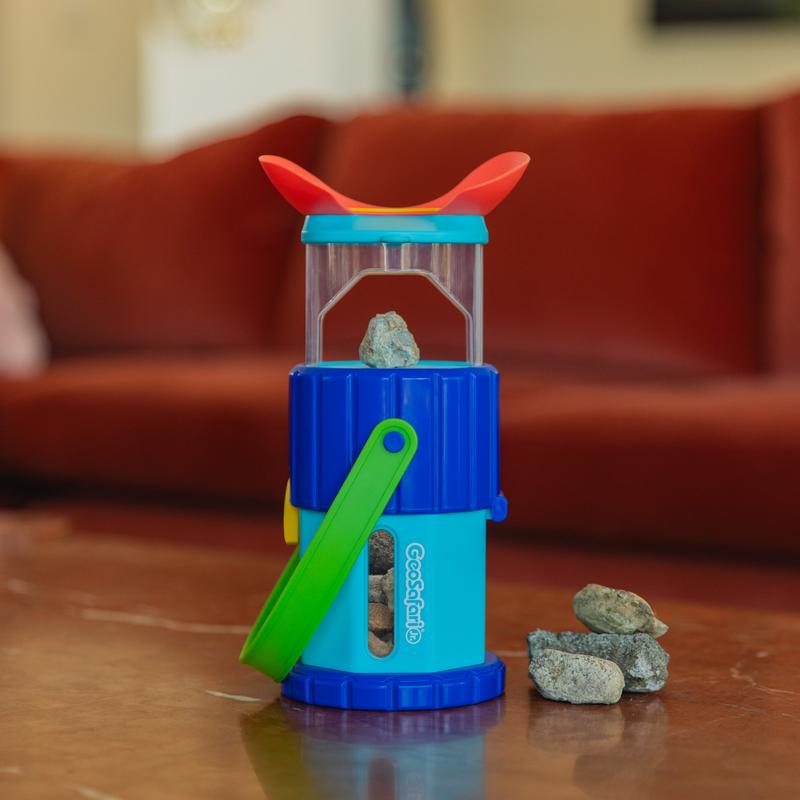 Educational Insights GeoSafari Jr Rocknoculars Collect & Observe Rocks with 3x Magnification Eyepiece for Kids Ages 4+ STEM Toy for Early Geology Exploration