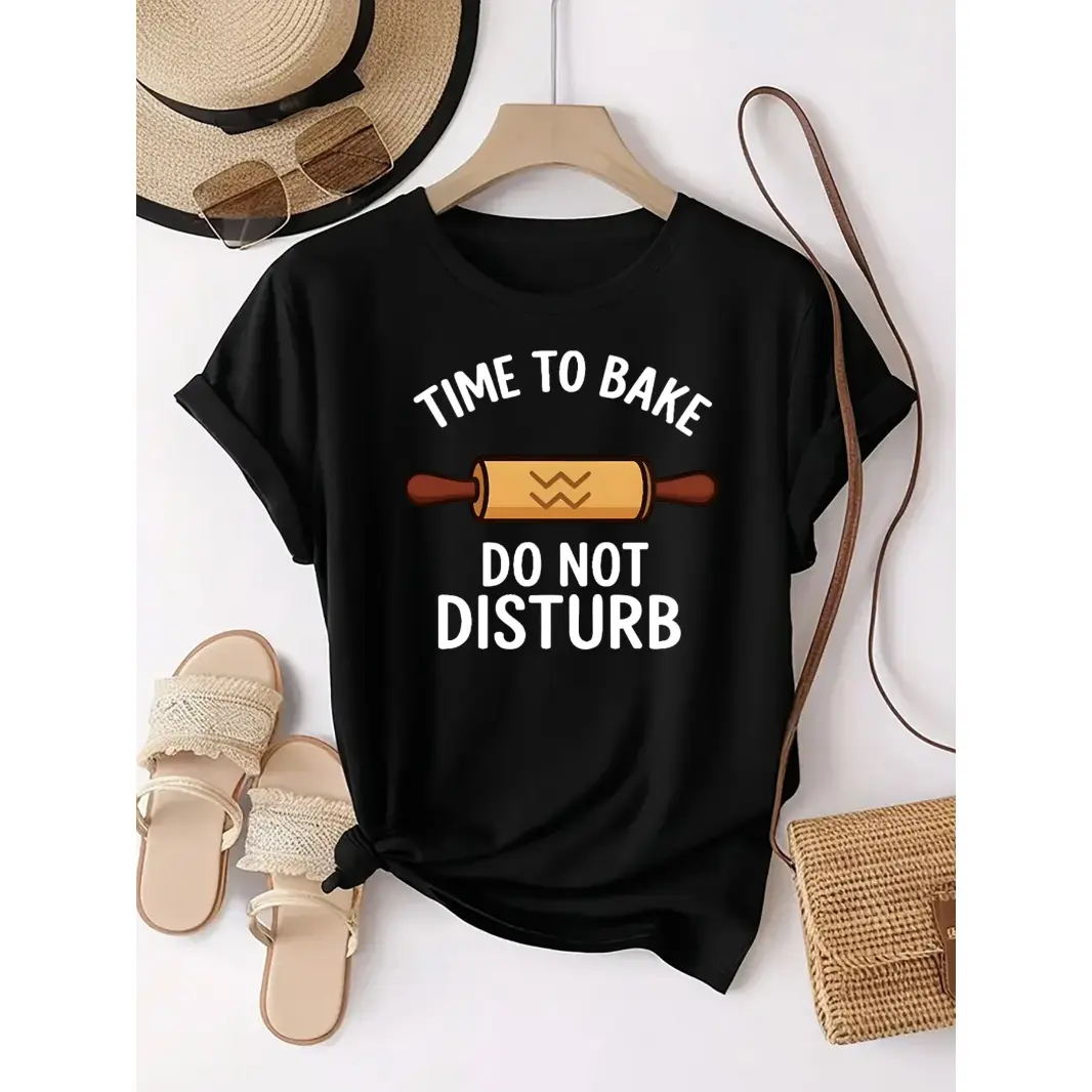 Women's Breathable Cotton Graphic T-Shirt - Short-Sleeve Crewneck Streetwear Top for Bakers, Funny "Time To Bake Do Not Disturb" Kitchen Cooking Casual Outfit, Shortsleeve, Tshirt