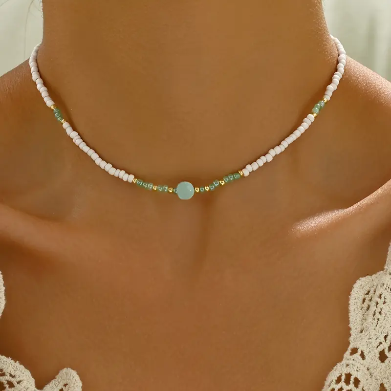 Handcrafted Glass Bead Necklace, Boho-Chic Elegant Jewelry for Women, Simple Design for Casual Daily Wear and Gifting, Female, Beaded, Handmade Glass, Thanksgiving, Bohemia Necklaces, Boho Shabby Chic Necklaces
