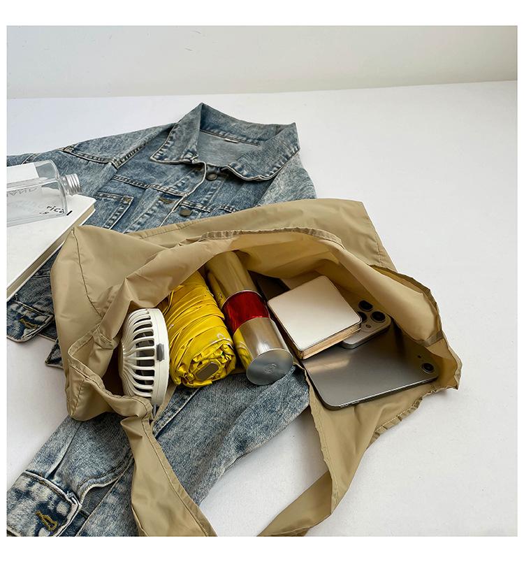 MUNBYN  Foldable Keychain Tote Bag – Reusable Grocery & Travel Bag, Lightweight Compact Shopping Bag with Keychain Clip, Unisex Eco-Friendly Market & Everyday Carry Essential