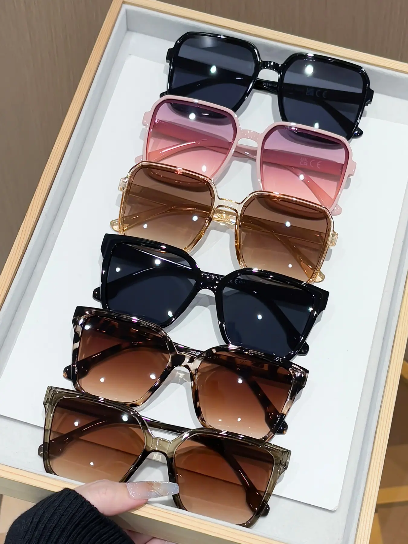 6 Pairs Women's Large Square Frame Summer Sunglasses Set, Modern Sunglasses Set, Oversized Trendy Sunglasses, Ideal for Driving, Camping, Daily Use and Business, Casual Fashion Accessory for Outdoor Activities, Ideal Gift, Sunglasses Gifts