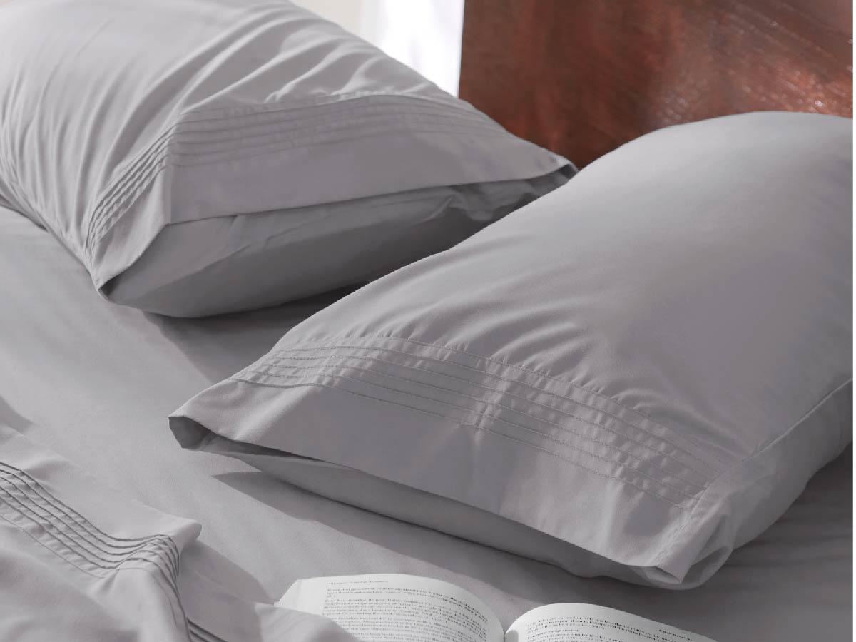 Deep Pocket with Band Sheets Set 4 Pieces Halloween Pumpkin Caramel, Fit for Tall Mattresses 14-21'', Soft, Breathable, Cooling&Machine Washable Hotel Luxury Bedsheets & Pillowcases, Easy & Secure Fit