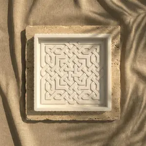 Alhambra Nasrid Knotwork Stone Relief – Handmade Islamic Geometric Decor