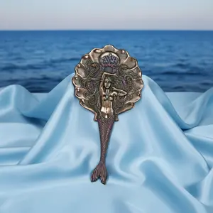 Siren Mirror