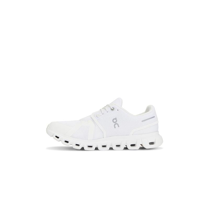On Cloud 6 Sneakers in White