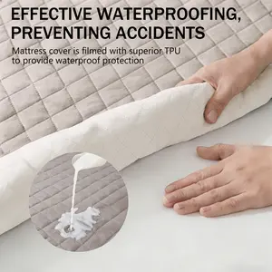 [Mother's Day Gift] Waterproof Mattress Protector, Soft & Dirt-Proof Fabric with Deep Pockets , Ideal for Bedroom, College Dorm & Hotel Use
